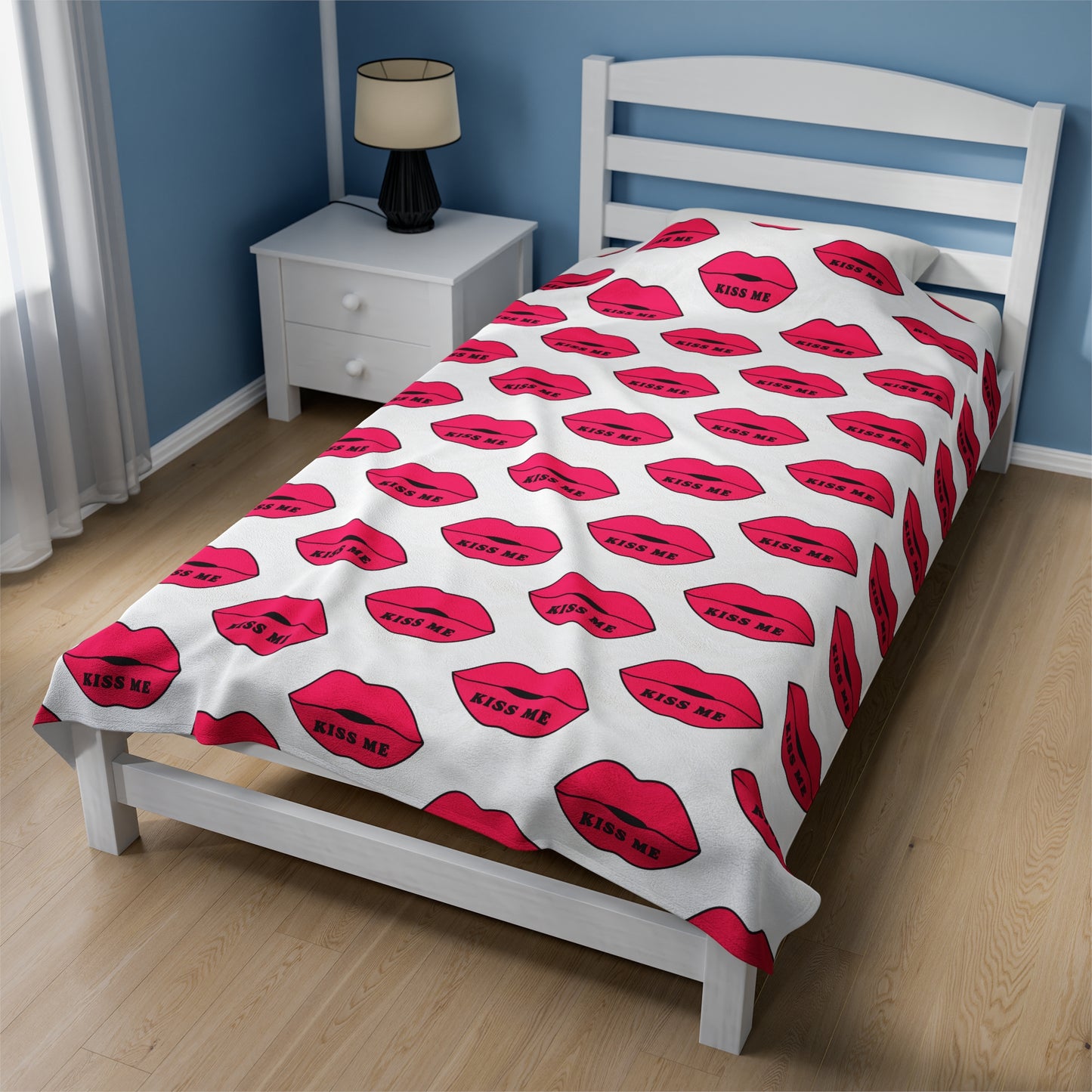 Kiss me Velveteen Plush Blanket